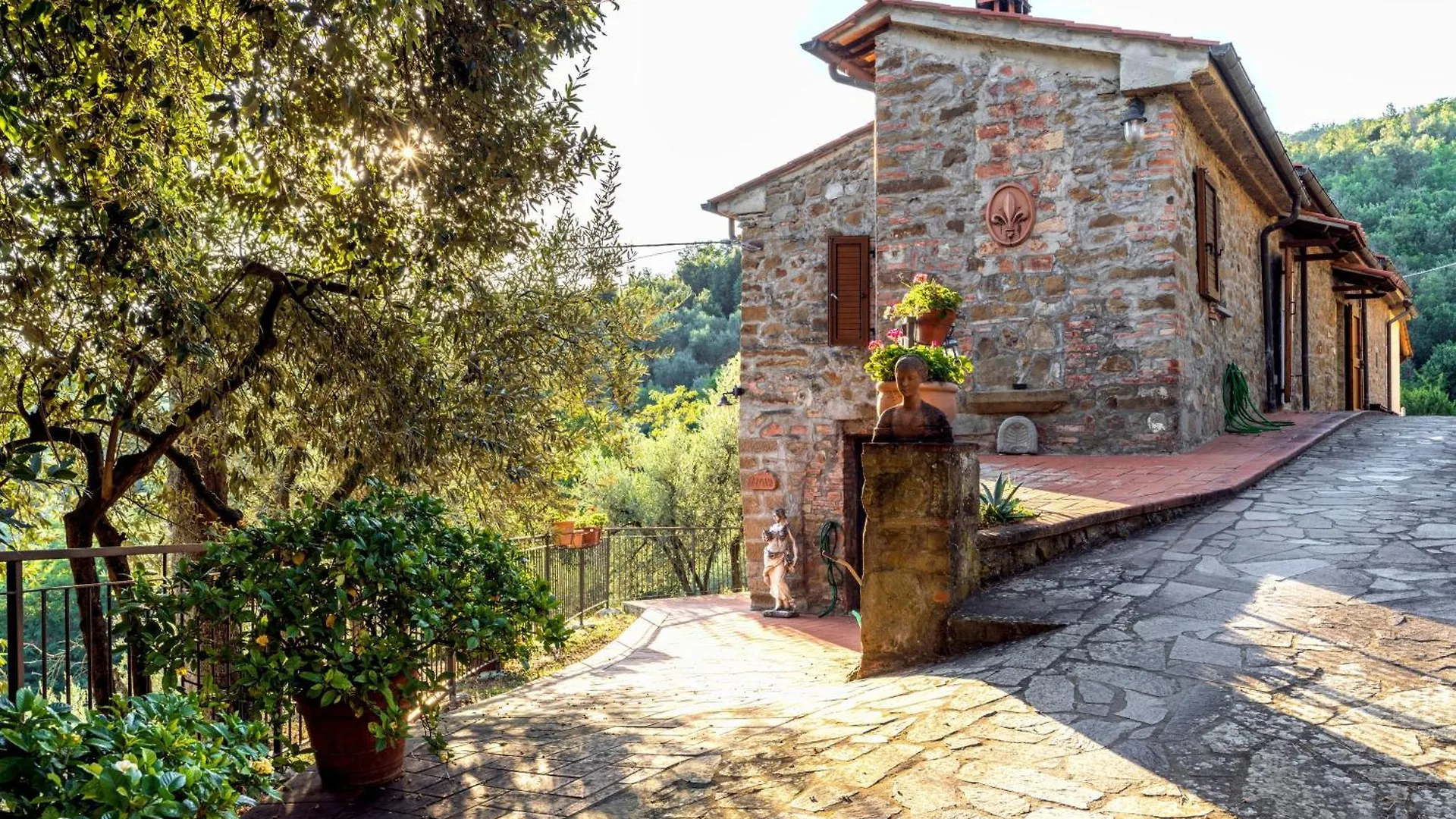 Tenuta Panoramica Sulle Colline Toscane Paterna Italy