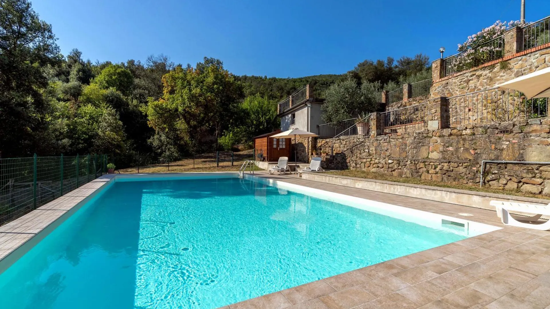 Tenuta Panoramica Sulle Colline Toscane Paterna